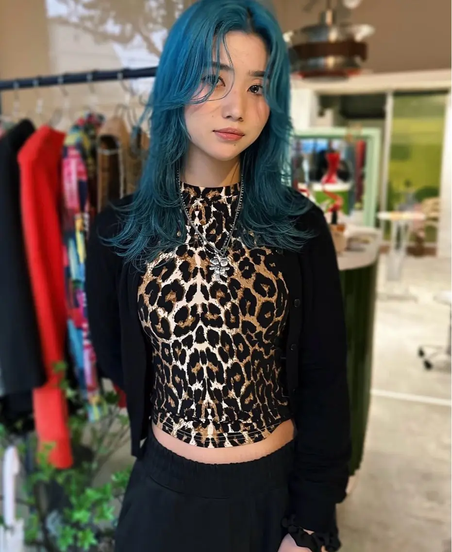 ミディアム ヘアカラー ブリーチモデル🐶 ／文屋 颯のヘアスタイル