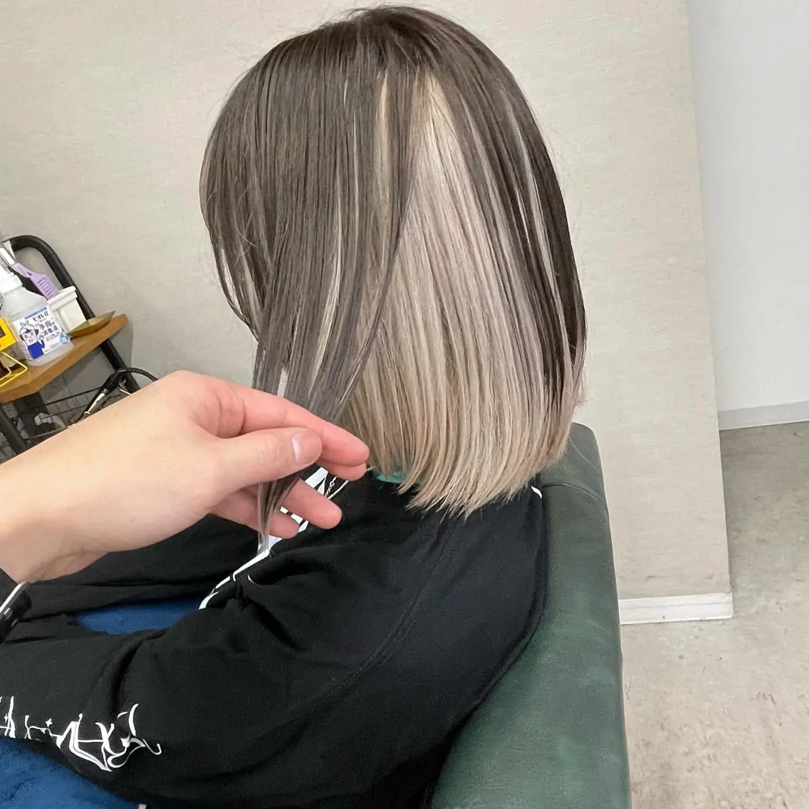 ミディアム カラー ヘアカラー トリートメント Lull1人美容室 バレイヤージュのヘアスタイル