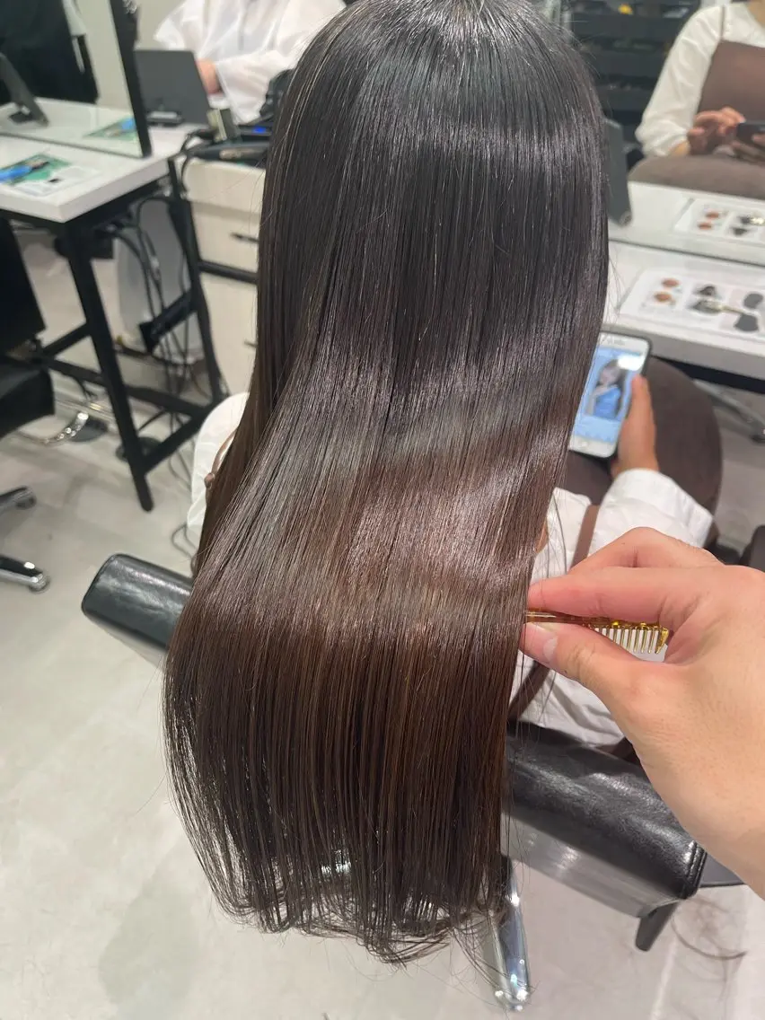 セミロング Hikaru艶カラー /メンズカットのヘアスタイル