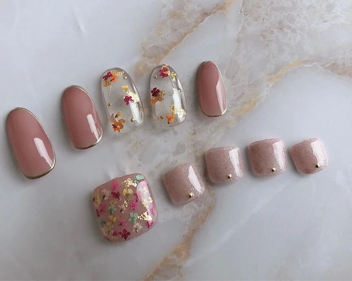 ネイル フラワーネイル ハンドネイル saki_ nail heronのネイルデザイン