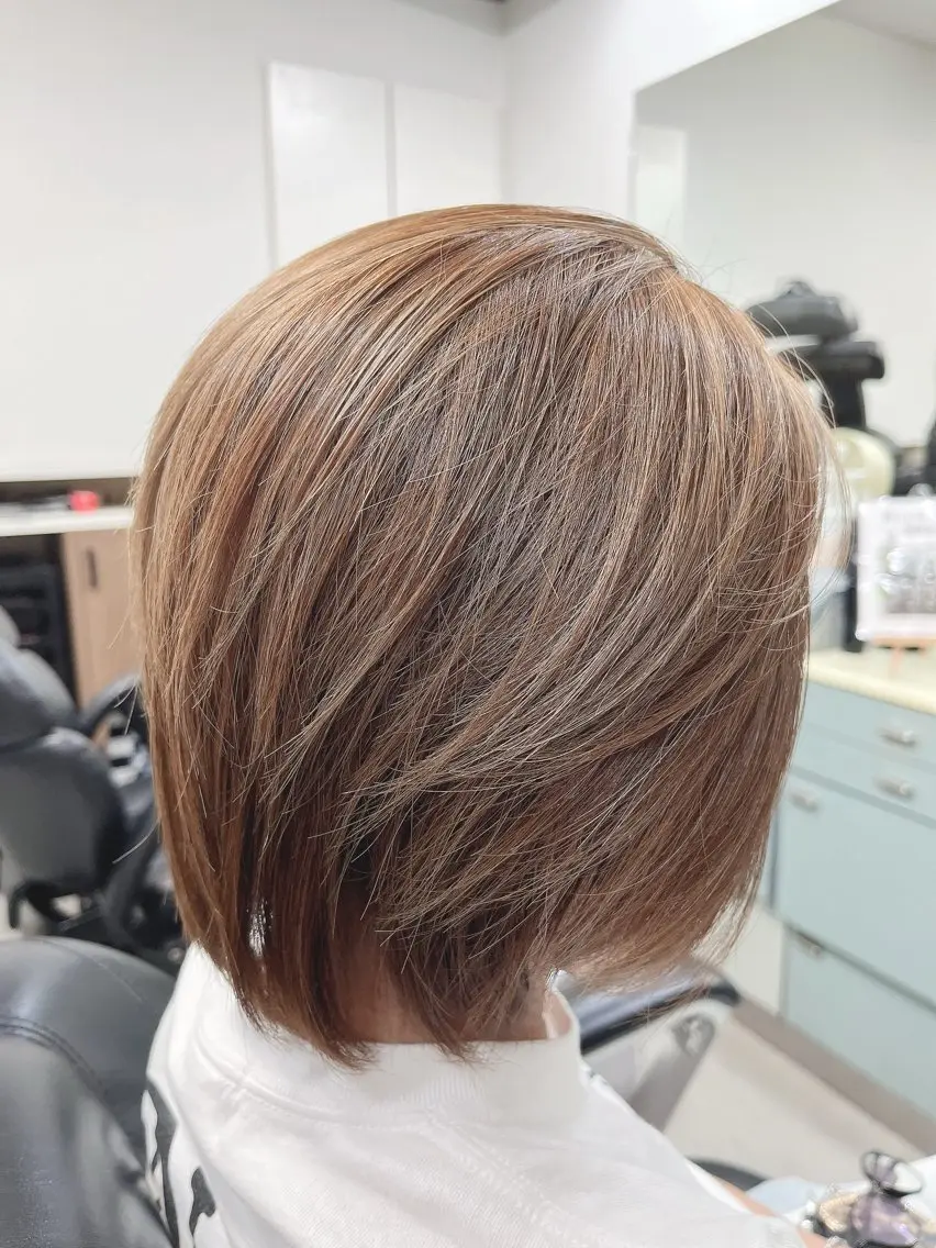 セミロング カラー カット ヘアカラー 千佳 CHIKAのヘアスタイル