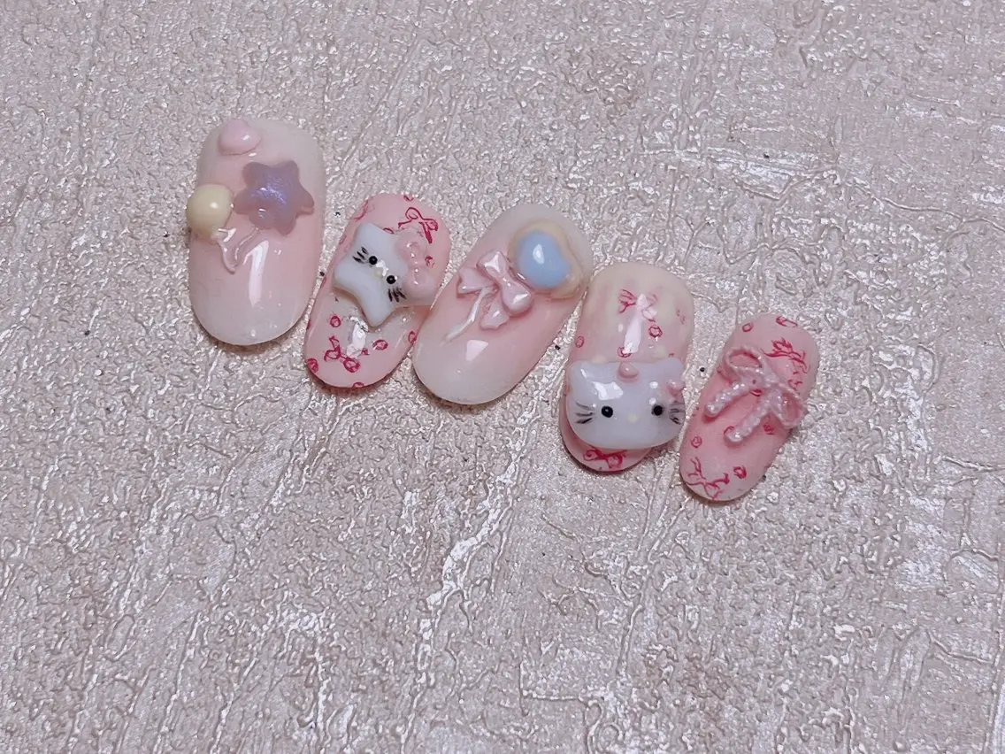 ネイル ハンドネイル KARI ネイルサロンのネイルデザイン