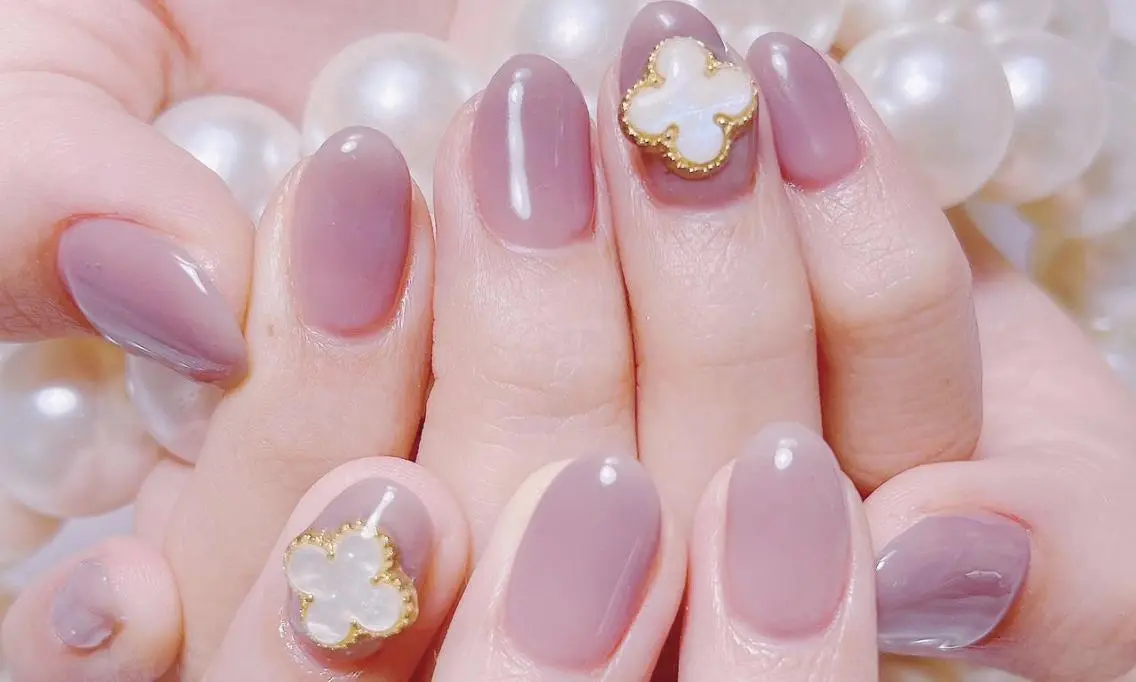 ネイル queensnail 🧸mikaのネイルデザイン