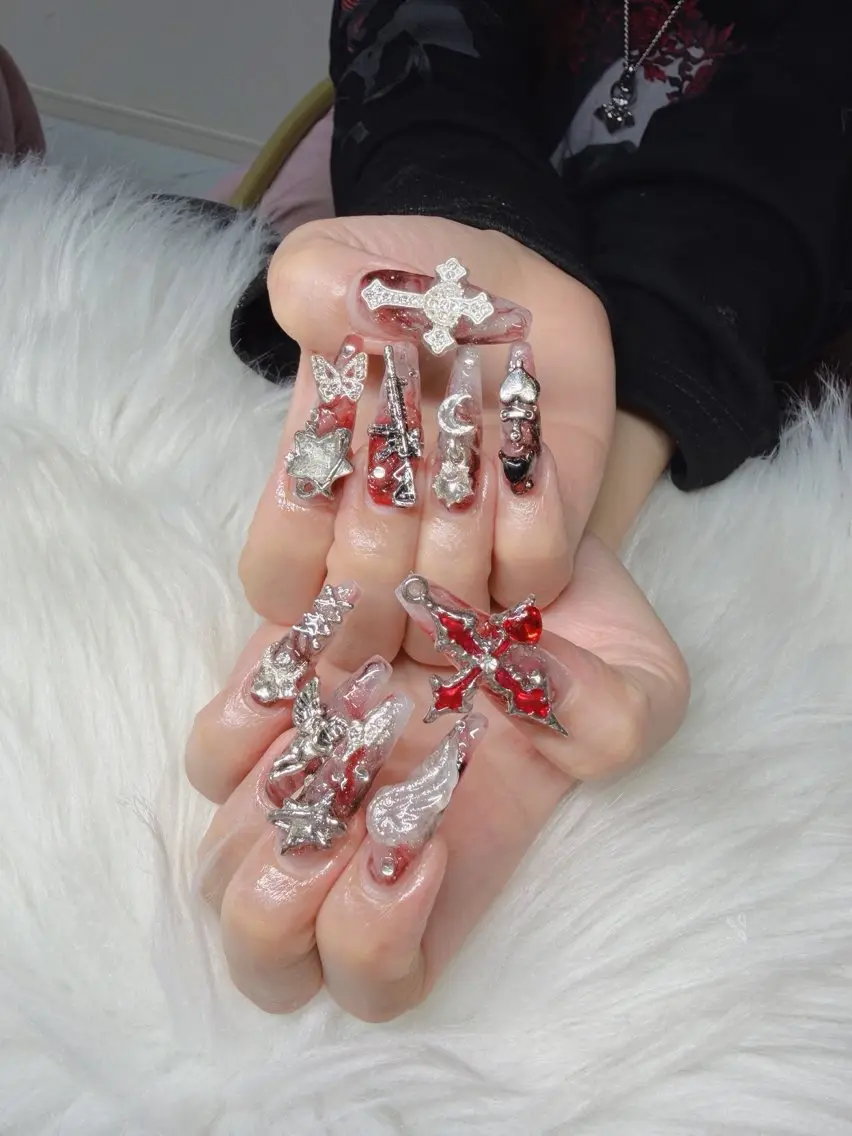 ネイル Lee Nailsのネイルデザイン