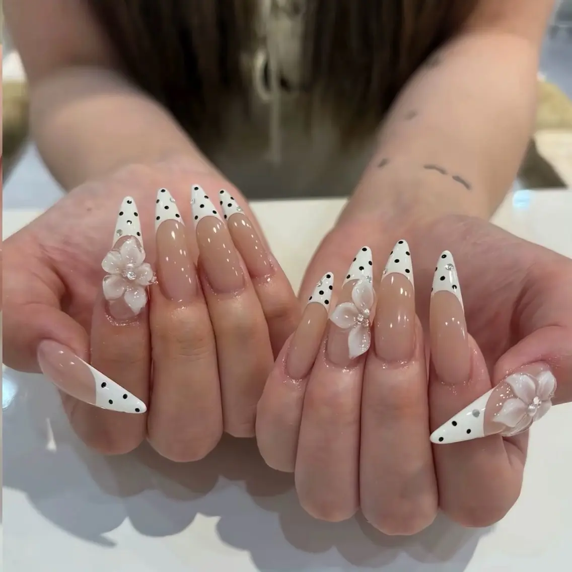 ネイル ハンドネイル Luna Gladeのネイルデザイン