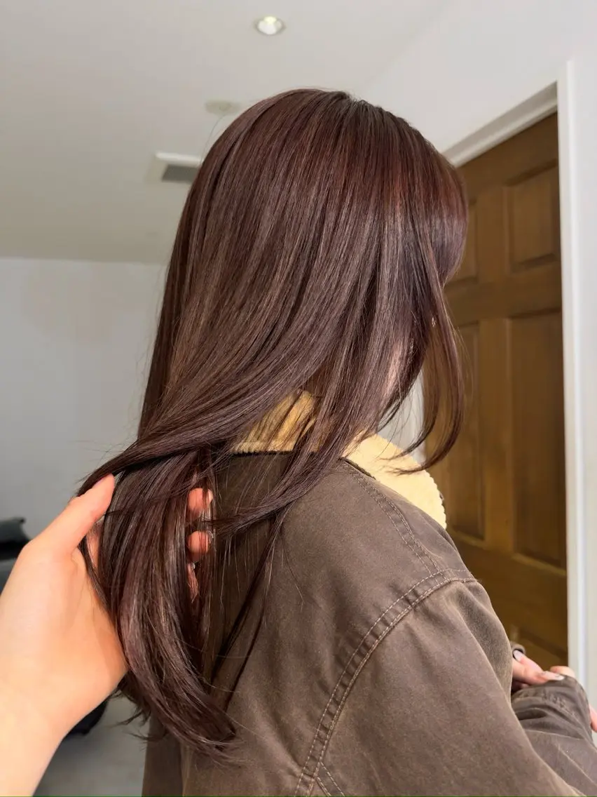 ロング ヘアカラー トリートメント 井出 海月のヘアスタイル