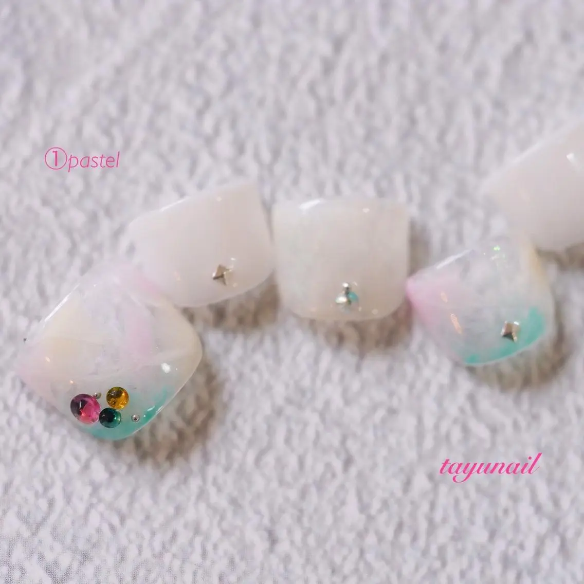 ネイル アートネイル ブルー フットネイル ジェルネイル ワンカラーネイル フットネイル ネイルサロン 【たゆnail】のネイルデザイン