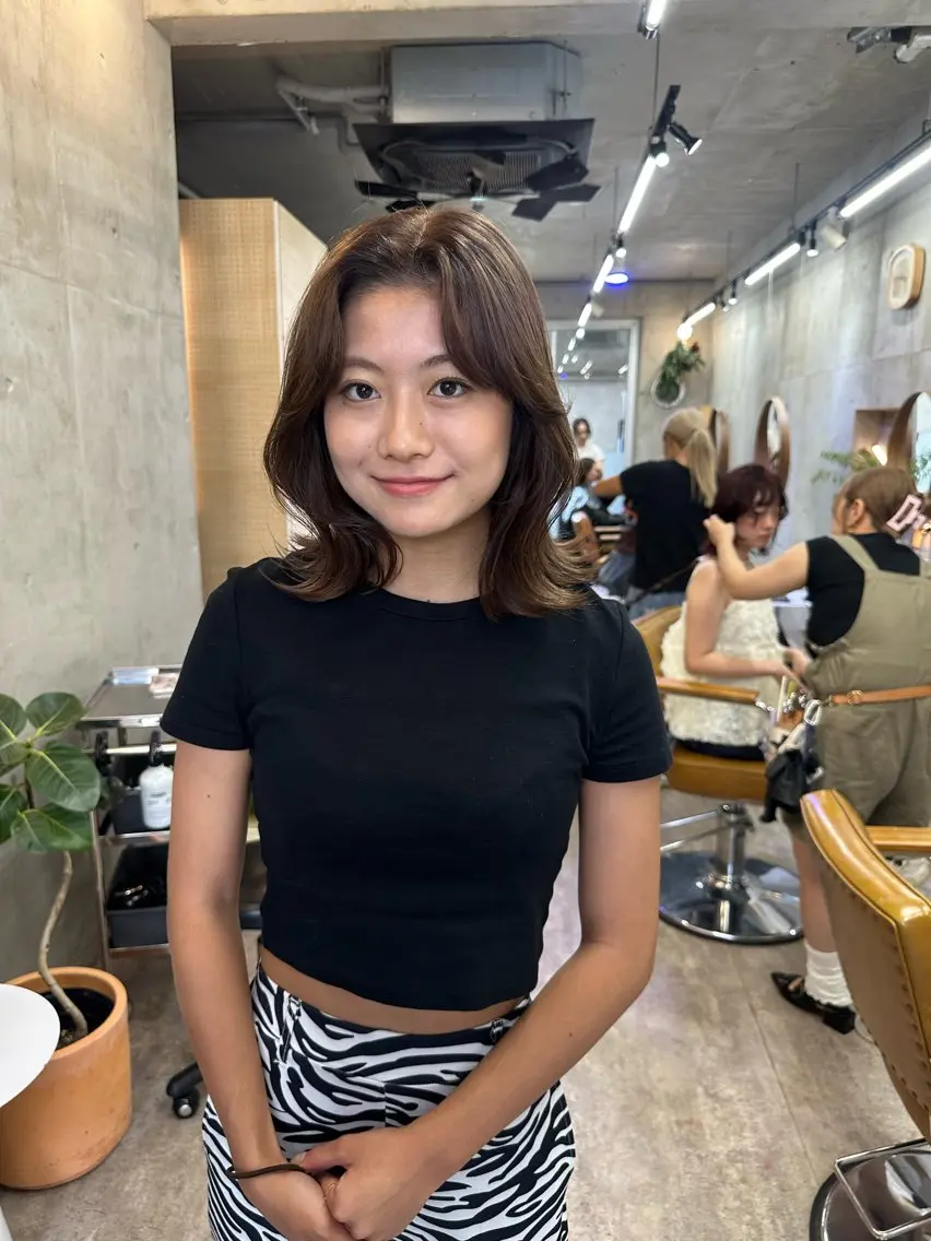 ミディアム カラー ミディアムレイヤー ベージュカラー レイヤーカット カット ヘアカラー トリートメント カットモデル募集中 ／HARUKA🎀のヘアスタイル