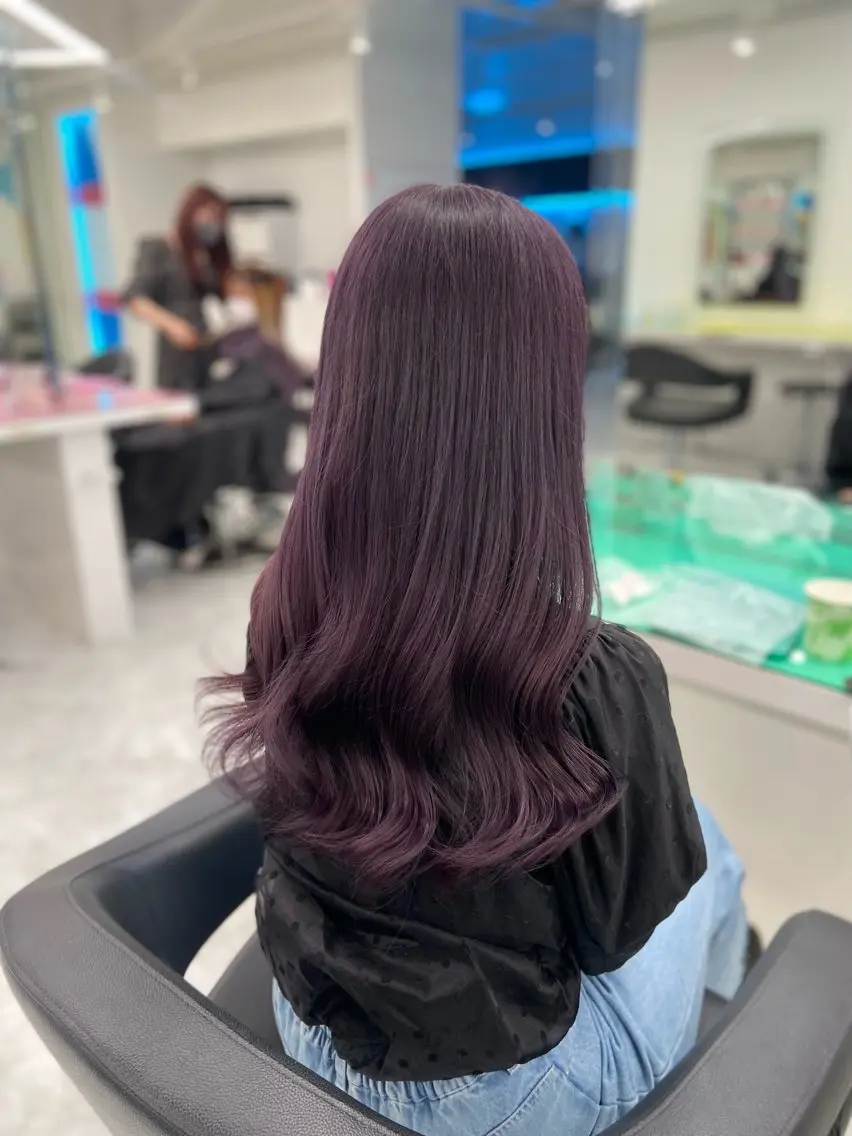 ロング カラー モテ髪ハイトーン🫧 serina🎀池袋のヘアスタイル