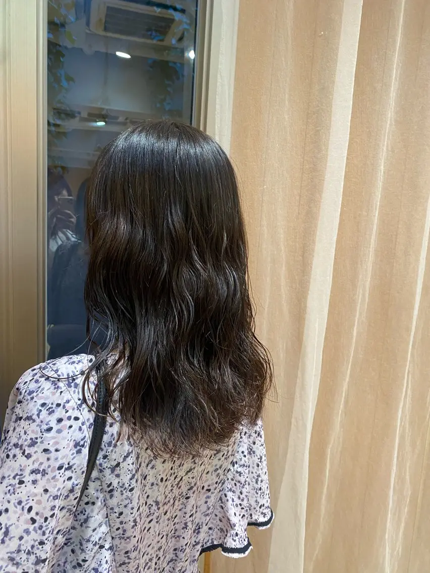 セミロング カット パーマ トリートメント 大人可愛い♡コテ巻き パーマ🌼杉田 萌恵のヘアスタイル