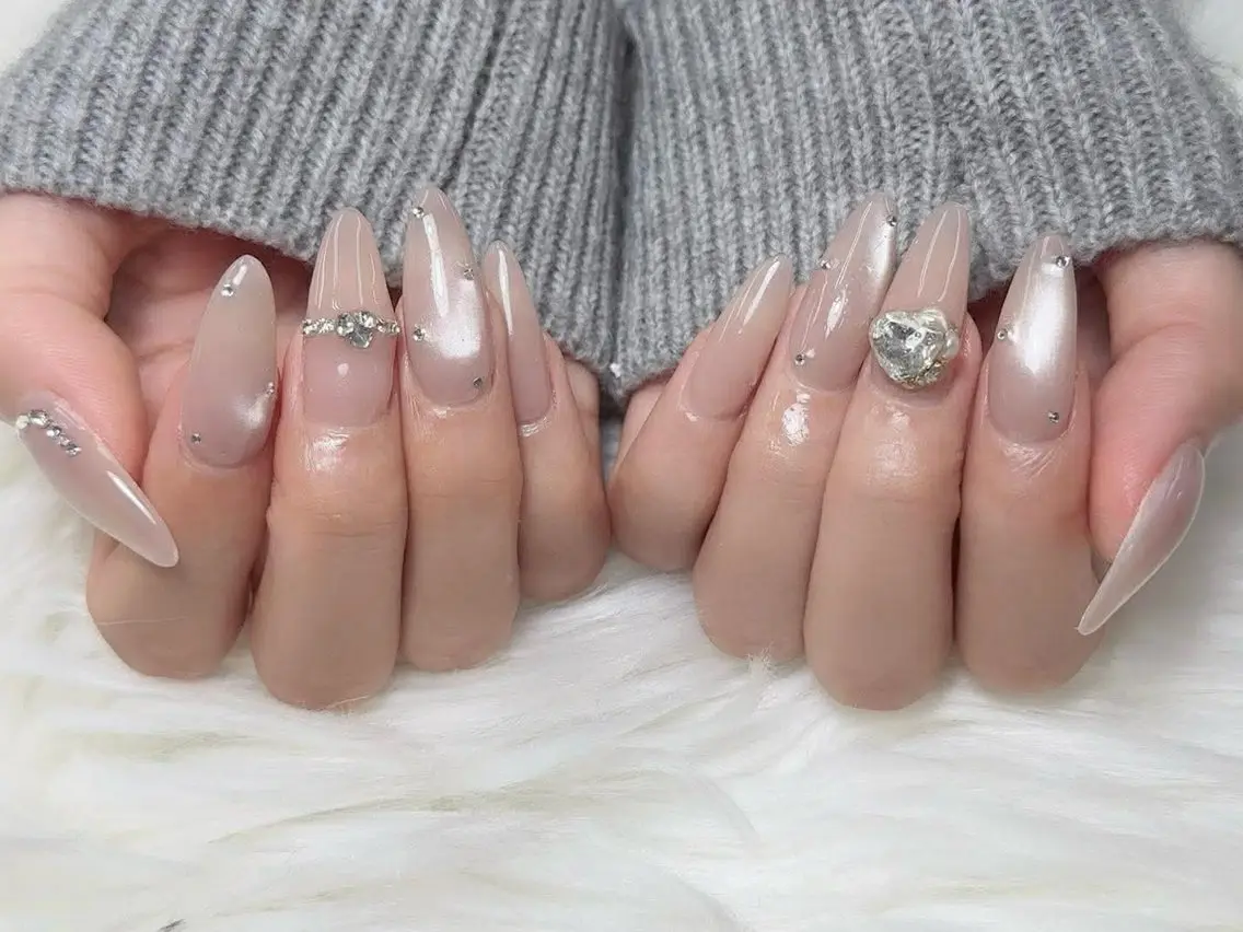 ネイル フレンチネイル グラデーション 韓国ネイル マグネットネイル ミラーネイル ハンドネイル Squen Nail shinjukuのネイルデザイン