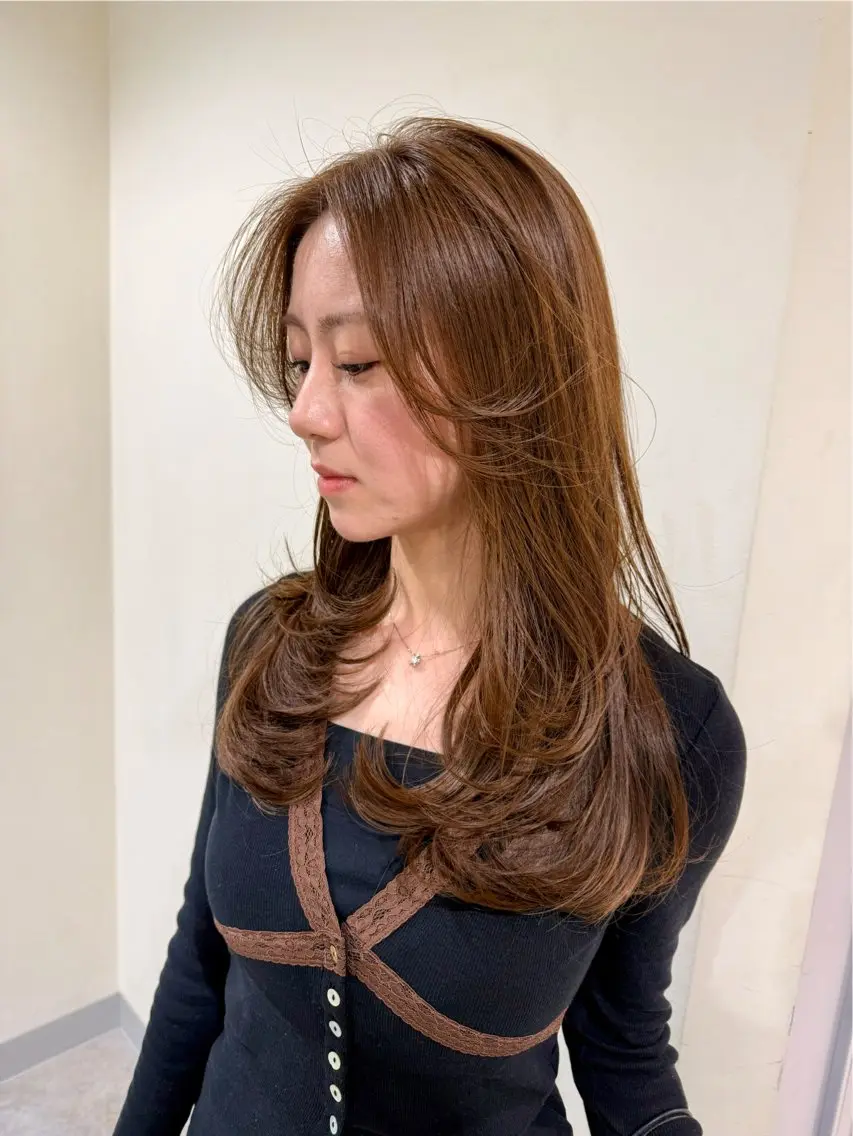 ロング カラー カット ヘアカラー トリートメント ハイトーンレイヤー 顔まわりSOTAのヘアスタイル