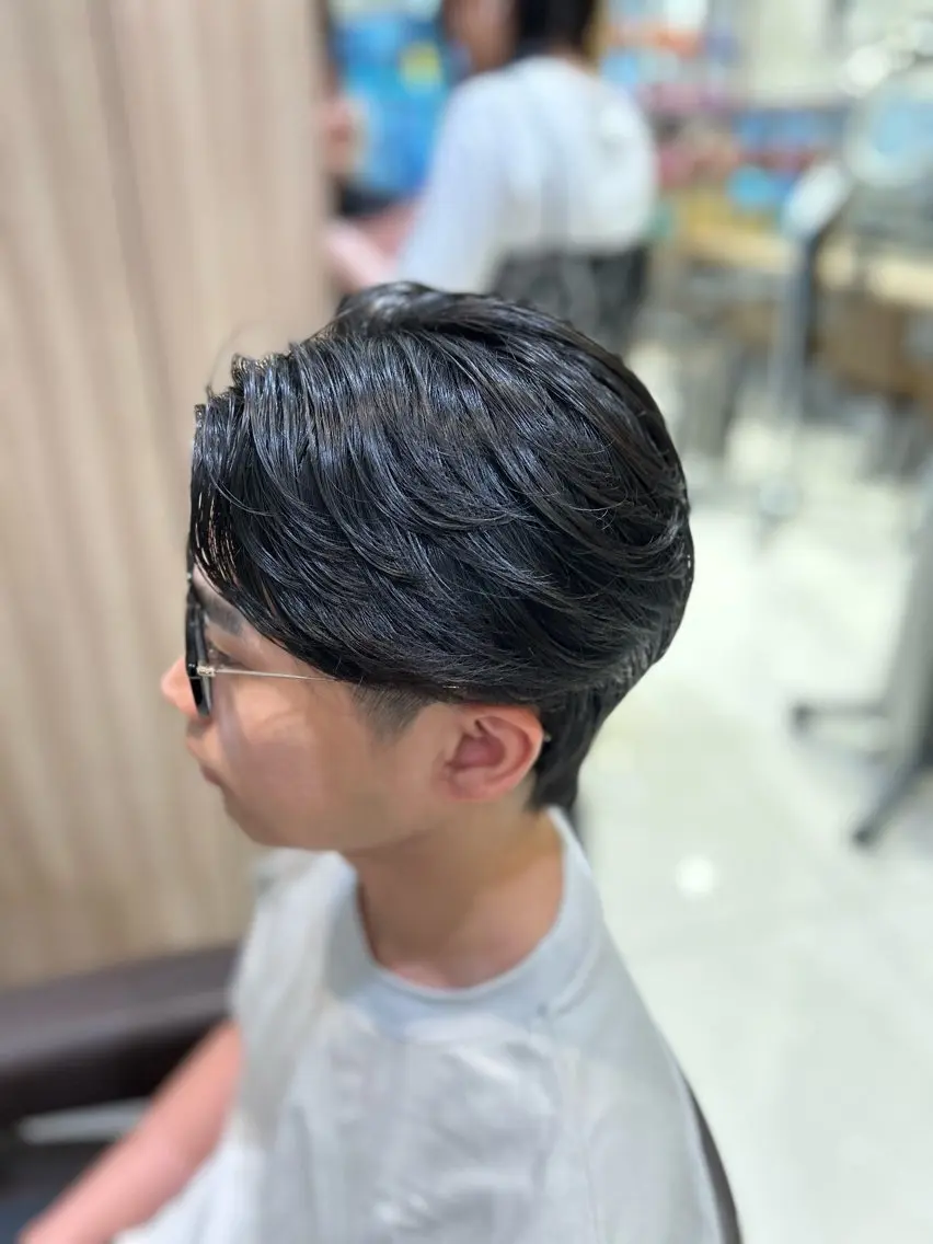 ショート パーマ メンズハイライト × perm Runoのヘアスタイル
