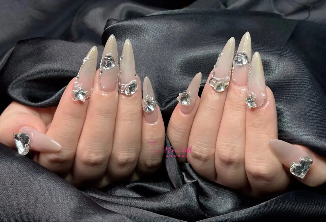 ネイル 桜ネイル 長さ出し フラワーネイル フレンチネイル ジェルネイル ハンドネイル ACon NailSalonのネイルデザイン