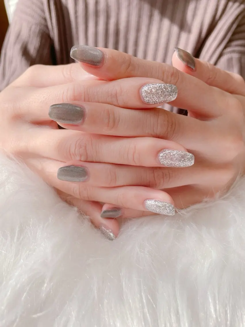 ワンカラーハンドネイル💅💕2色まで選択可能です🎵パラジェル税込み➕550円の写真
