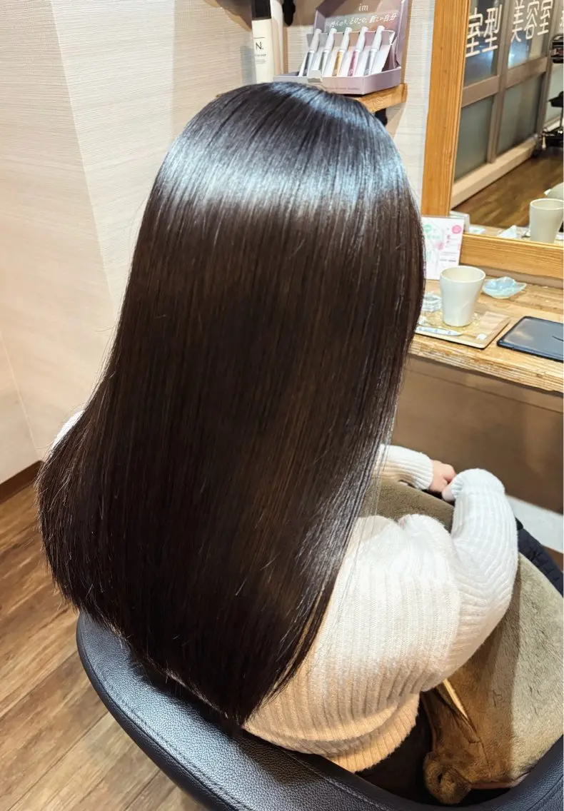 カット+髪質改善縮毛矯正+トリートメントの写真
