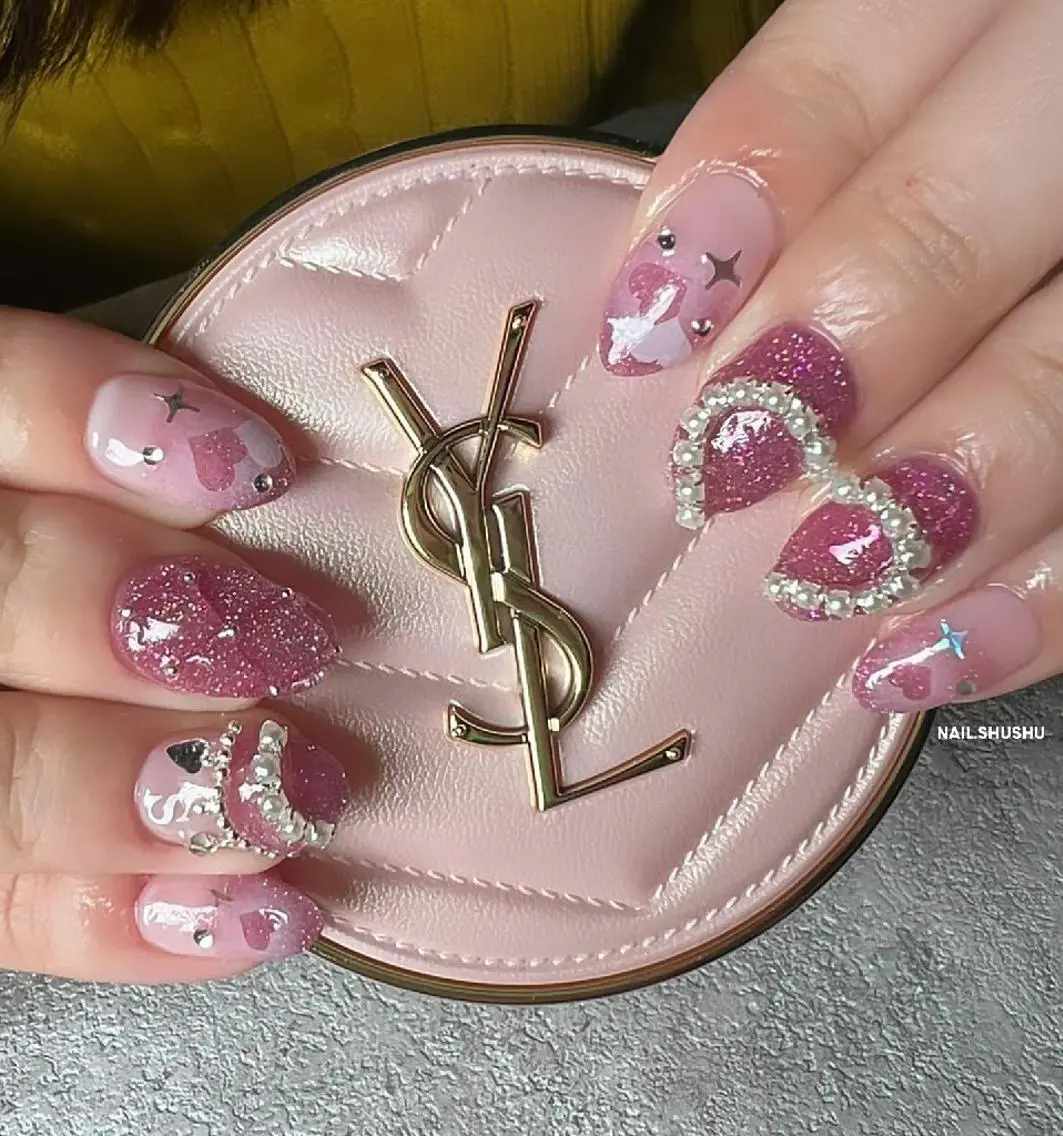 ネイル 持ち込み ニュアンスネイル ワンカラーネイル シンプルネイル バレンタイン 3dパーツ/流行り 👧shushu❤️のネイルデザイン