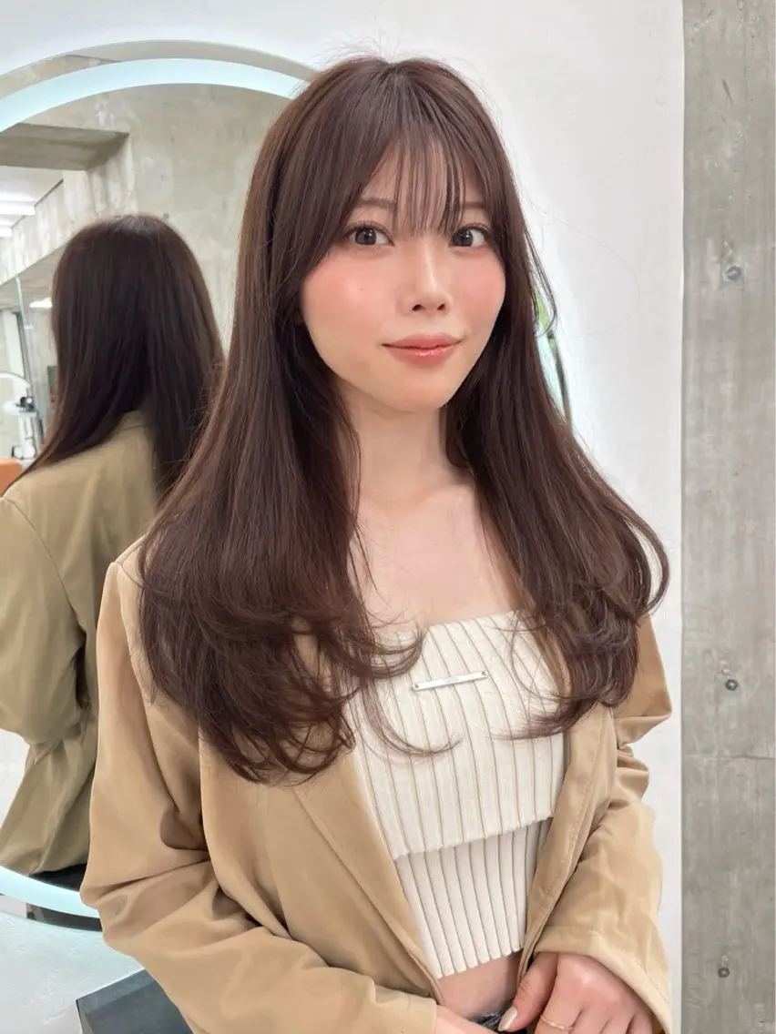 セミロング カラー レイヤーカット カット トリートメント 内野 龍海 / レイヤーカットのヘアスタイル