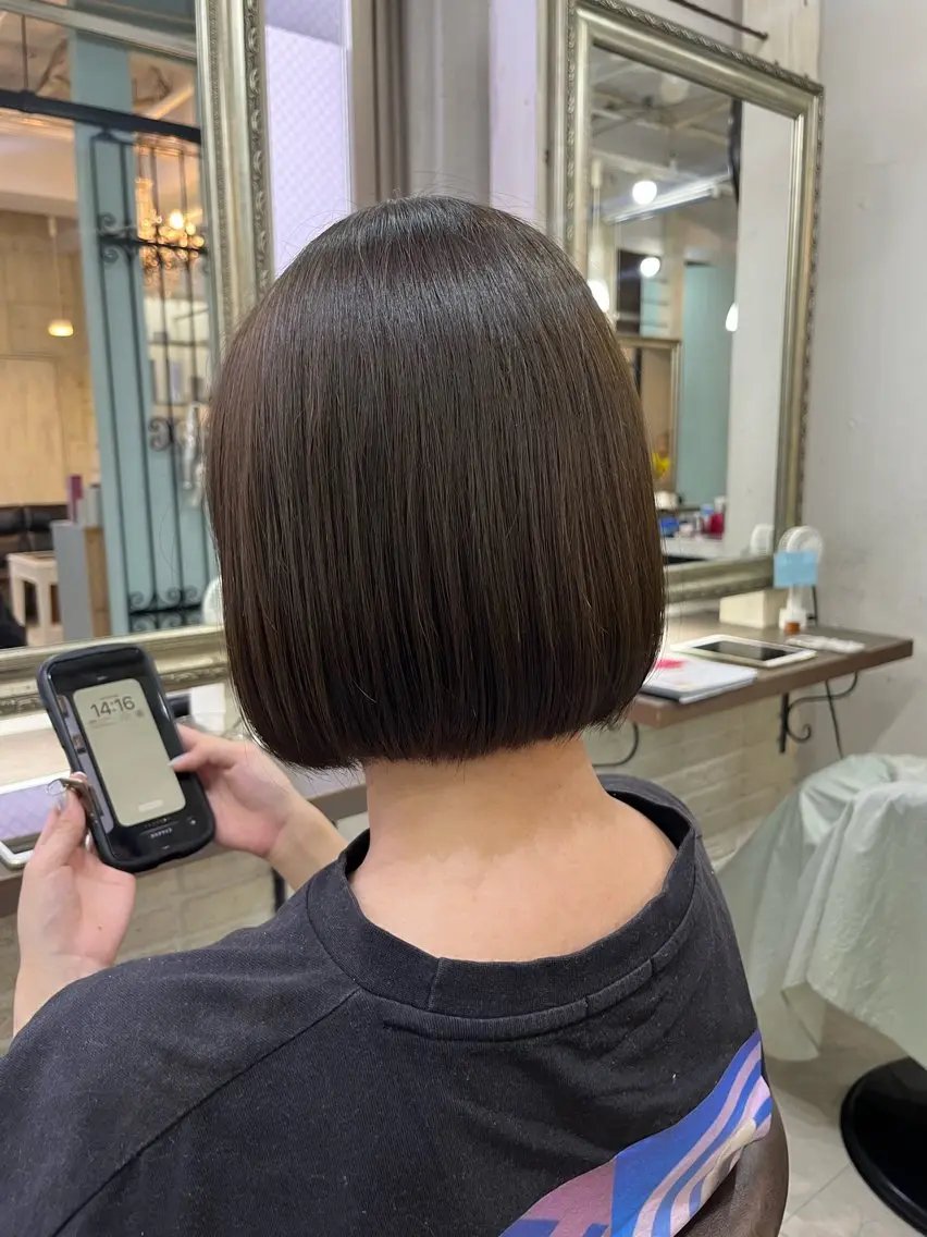 ミディアム ボブ カット ヘアカラー トリートメント 兒玉/艶カラー/ 髪のお悩み相談😌のヘアスタイル