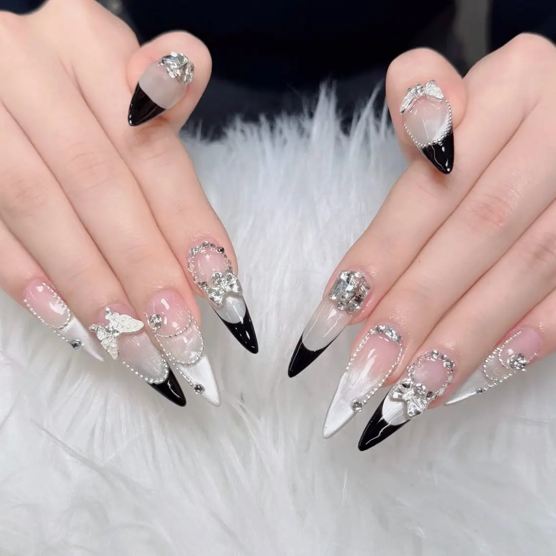 ネイル チークネイル 長さ出し フラッシュネイル フレンチネイル グラデーション ハンドネイル Lenie Nail Salonのネイルデザイン