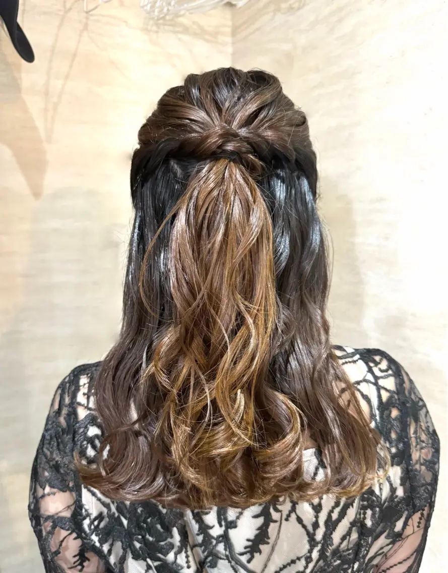 セミロング ヘアアレンジ ヘアセット 💗鈴木茉奈💗艶髪 /透明感/暖色カラーのヘアスタイル