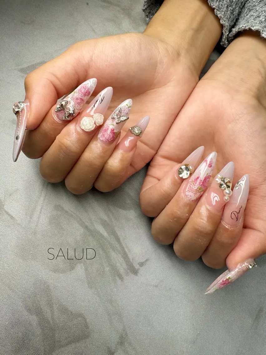 ハンドネイル Nail Salon SALUDのネイルデザイン