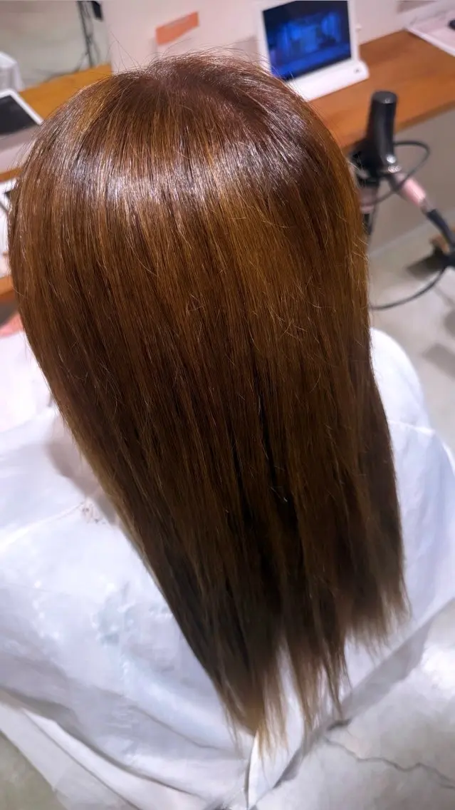 ロング ヘアカラー 川幡 佳央のヘアスタイル