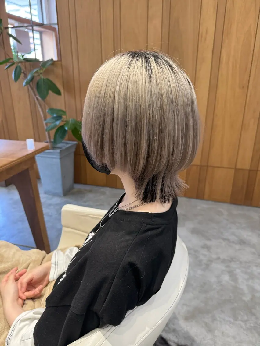 ミディアム ウルフカット カット WATANABE MISAKIのヘアスタイル