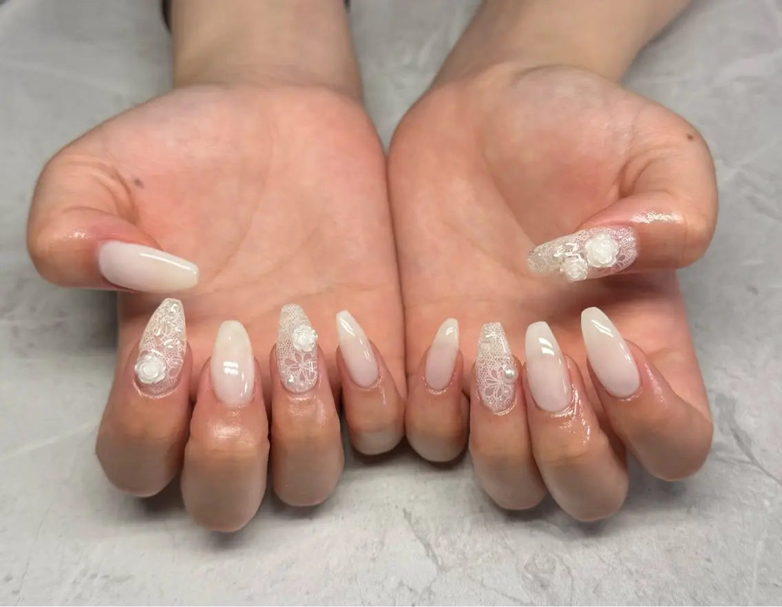 ネイル yotsuha 🍀のネイルデザイン