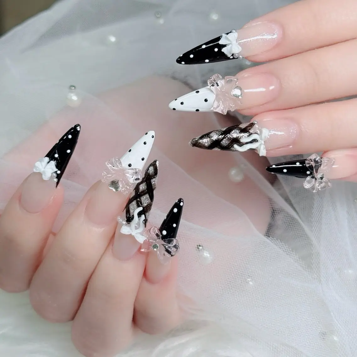 ネイル フットネイル フレンチネイル グラデーション 韓国ネイル ロングネイル ハンドネイル Hani Nail Salonのネイルデザイン