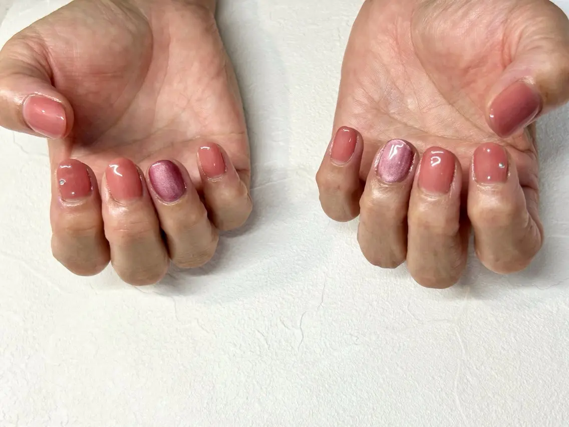 ネイル オーロラネイル フットネイル フレンチネイル ジェルネイル 韓国ネイル ハンドネイル mogunail &blowのネイルデザイン