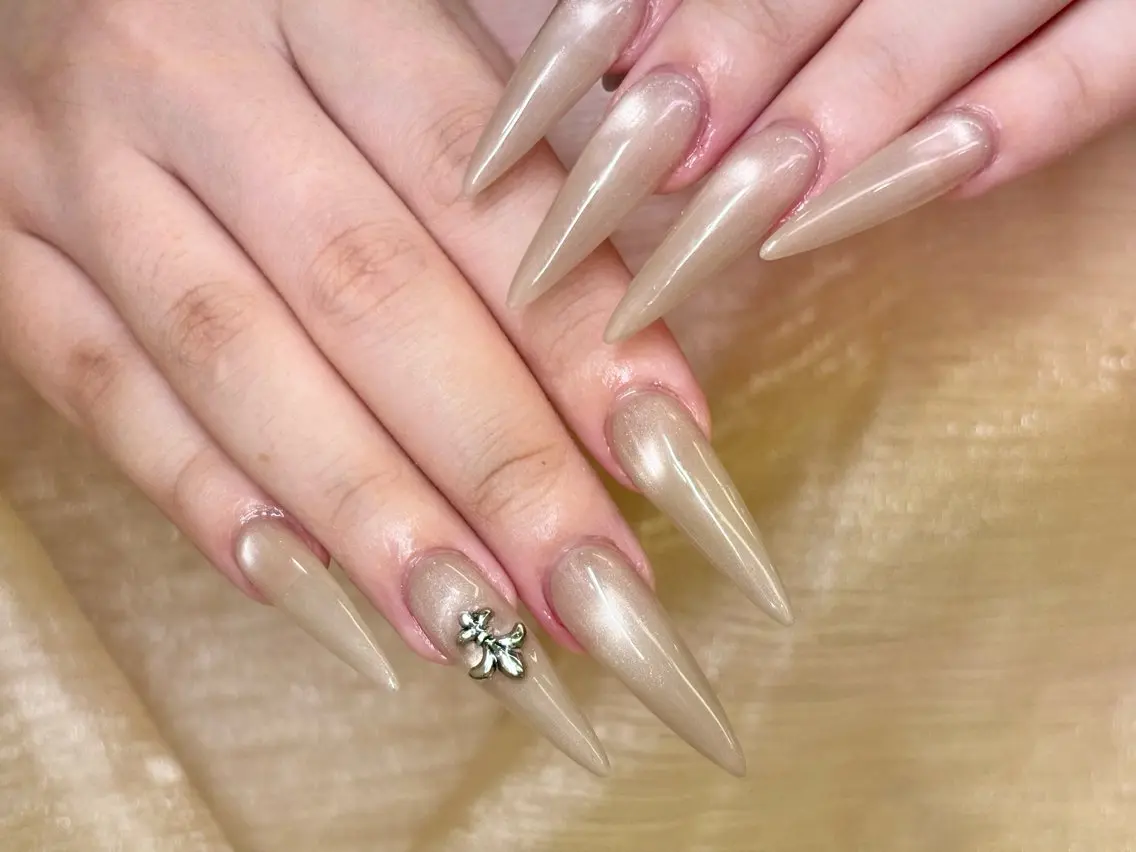 ネイル 長さ出し マグネットネイル ハンドネイル ハンドケア ETE LUNA NAILのネイルデザイン