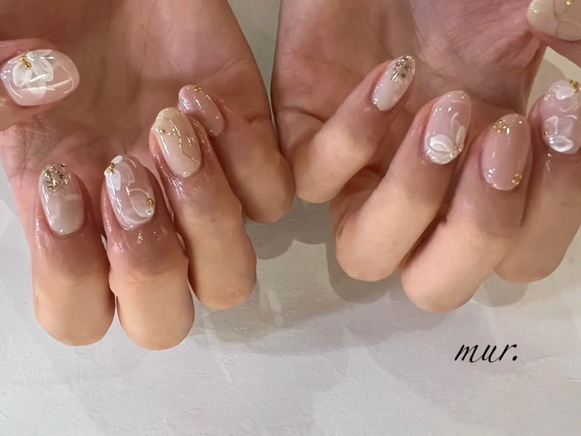 ネイル ジェルネイル ラメ(グリッター) ミラーネイル 持ち込み ニュアンスネイル nailsalon mur.のネイルデザイン