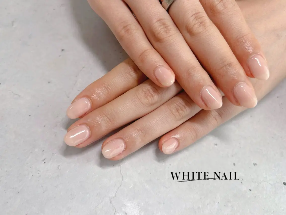 ネイル ワンカラーネイル シンプルネイル ハンドネイル WHITE NAIL ホワイトネイルのネイルデザイン