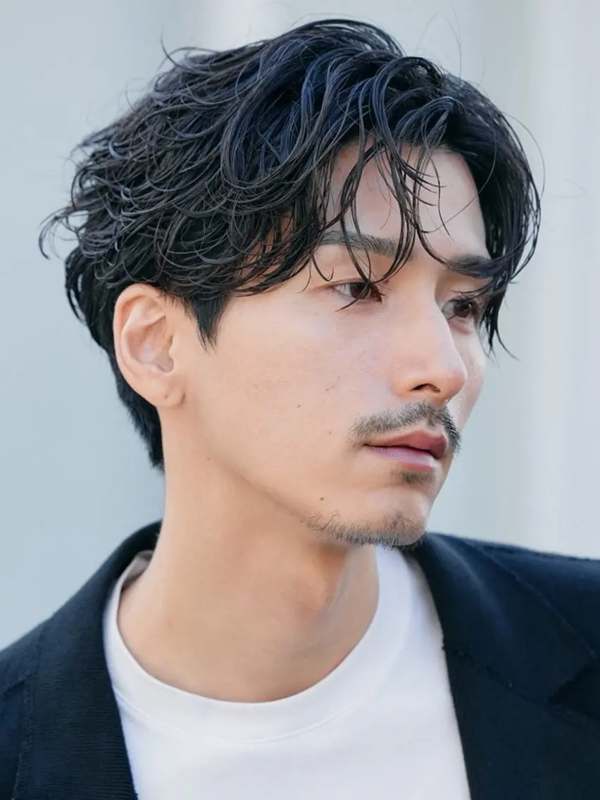 【骨格矯正カット】の写真