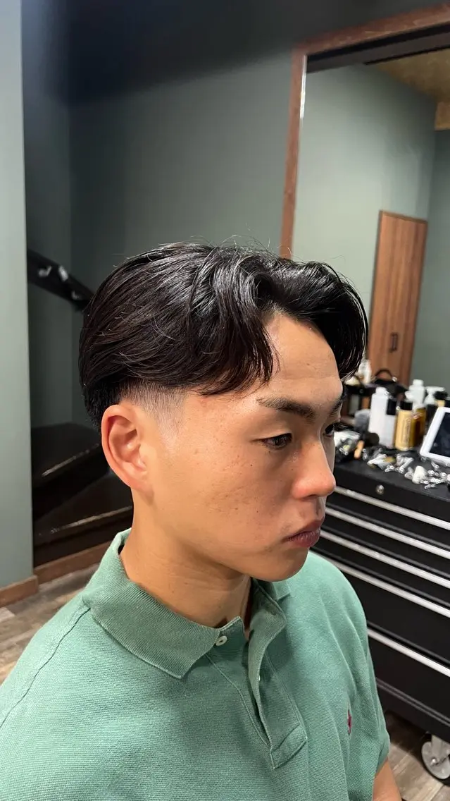ミディアム センター分けマッシュ 募集中‼️荻沼快のヘアスタイル