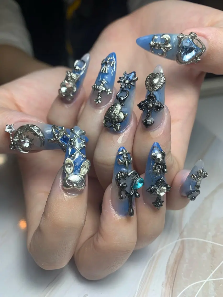 ネイル akina nailsのネイルデザイン