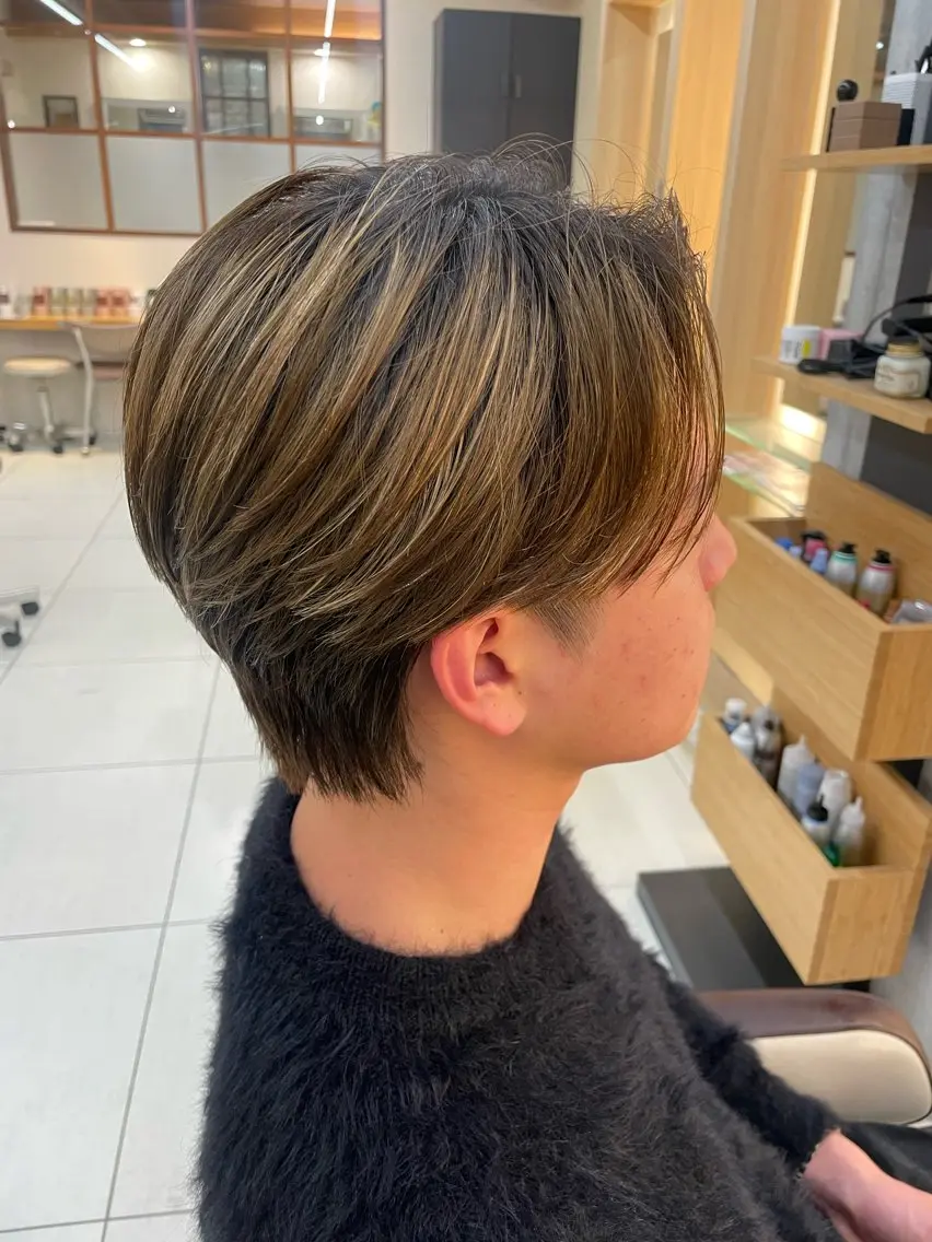 ショート メンズ センターパート 岩崎 唯人のヘアスタイル