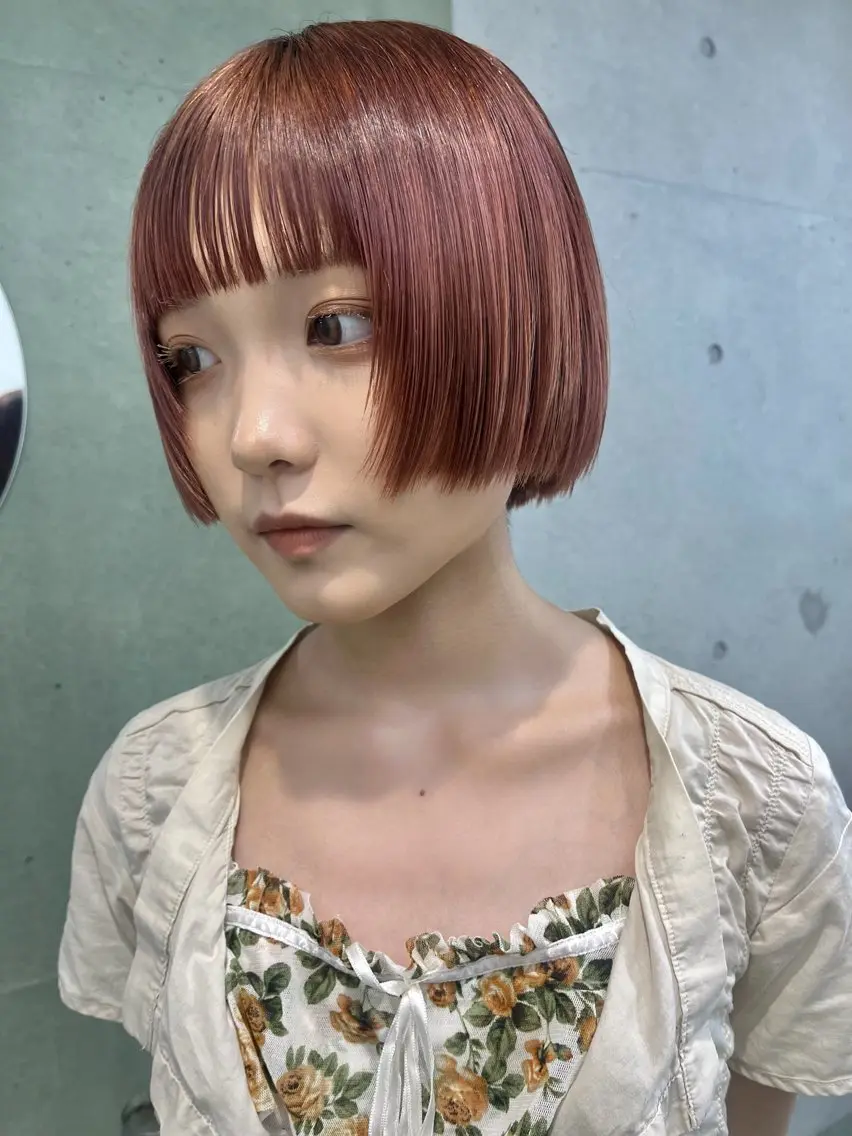 ショート カラー ブリーチ カット ヘアカラー トリートメント 田中 里奈のヘアスタイル