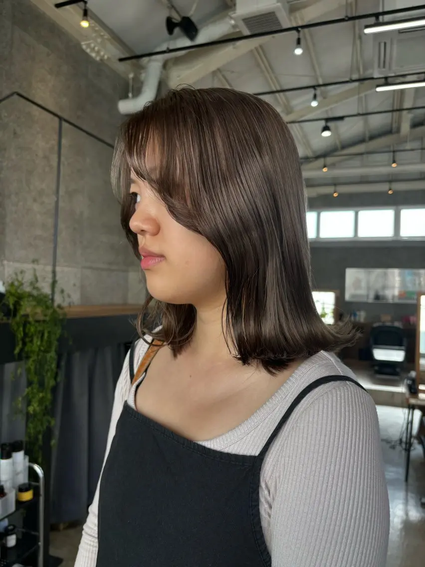 ミディアム カラー パーマ ヘアアレンジ ベージュカラー ブリーチ ヘアカラー トリートメント ヘッドスパ ヘアセット 押切 響　のヘアスタイル