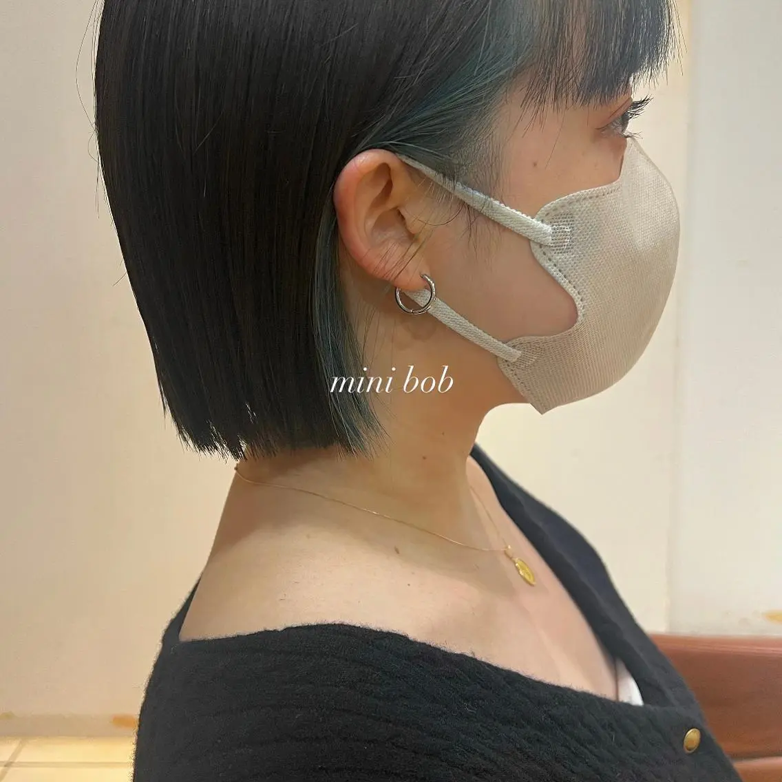 ショート カラー 安富 舞のヘアスタイル