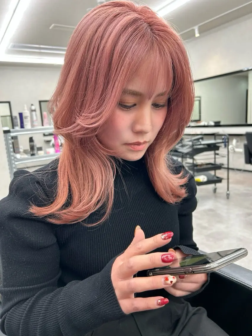 セミロング カラー ベージュカラー ピンクカラー ピンクベージュ 韓国風ヘア レイヤーカット ナカジマ ナナのヘアスタイル