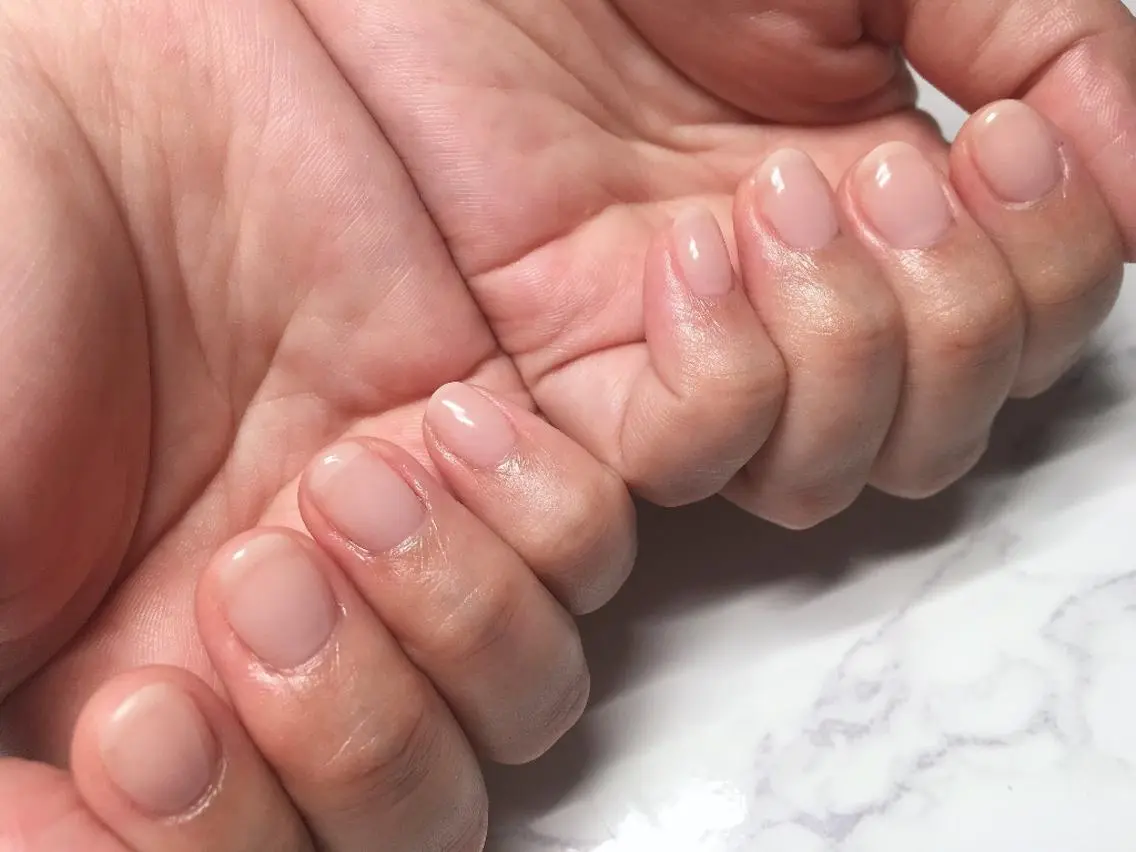 ネイル ハンドネイル ハンドケア 佐藤 結衣のネイルデザイン