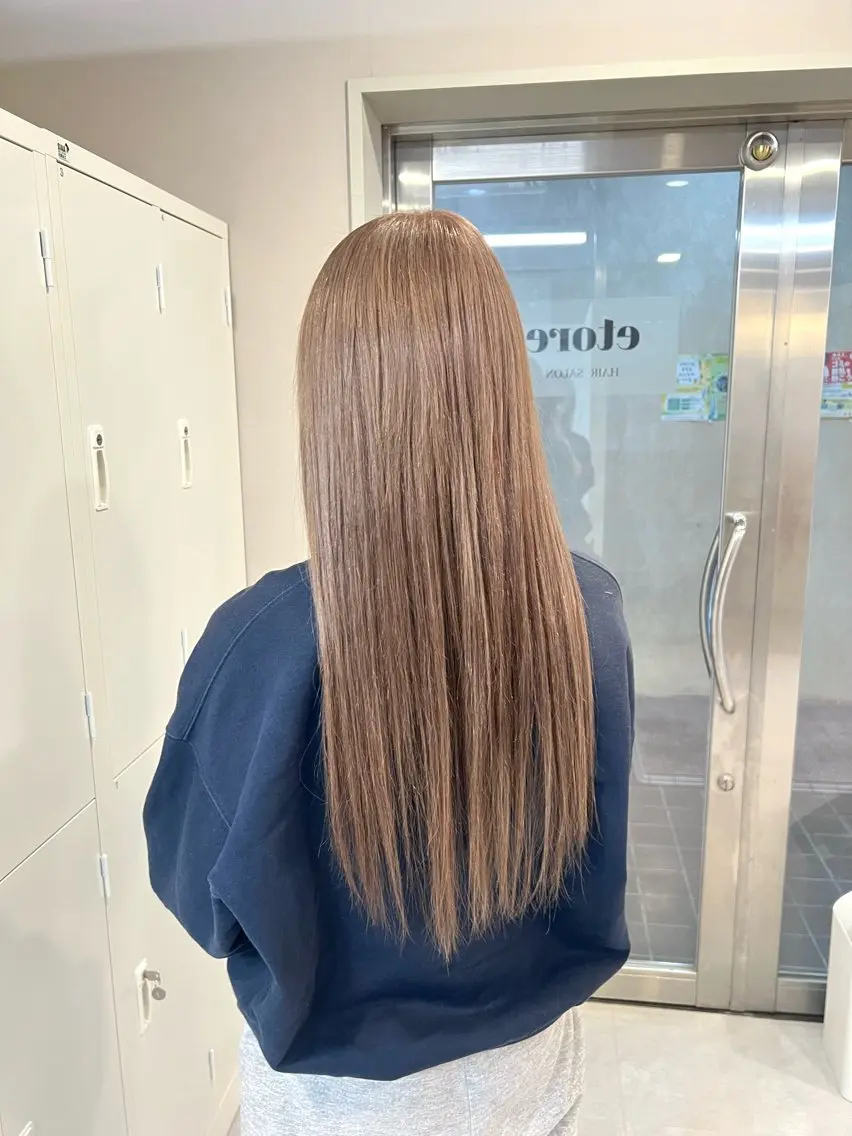 カラー ベージュカラー ミルクティーベージュ ヘアカラー ブリーチカラー🦋‪ 田中さくらのヘアスタイル