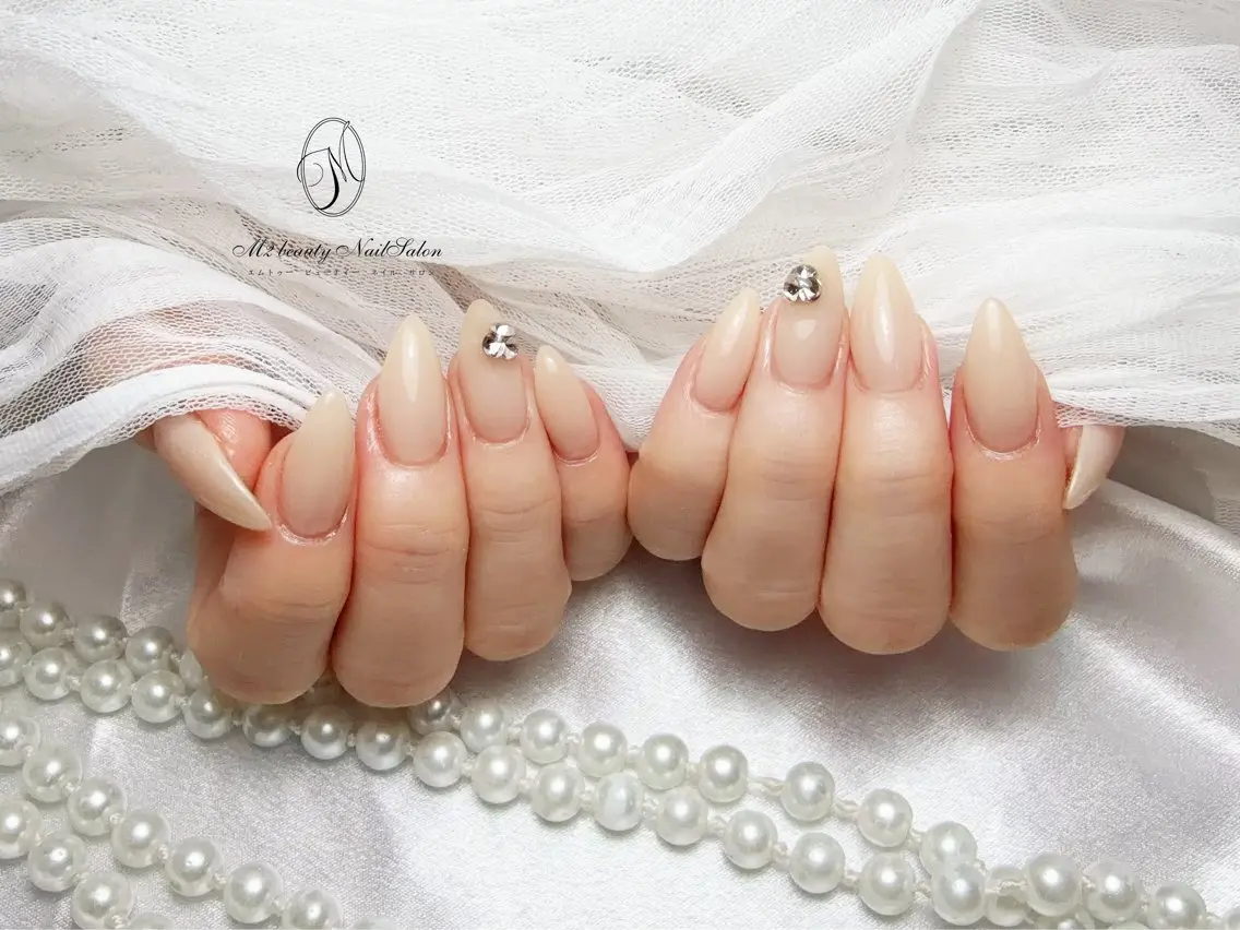 ネイル ハンドネイル M2 BEAUTY Marieのネイルデザイン