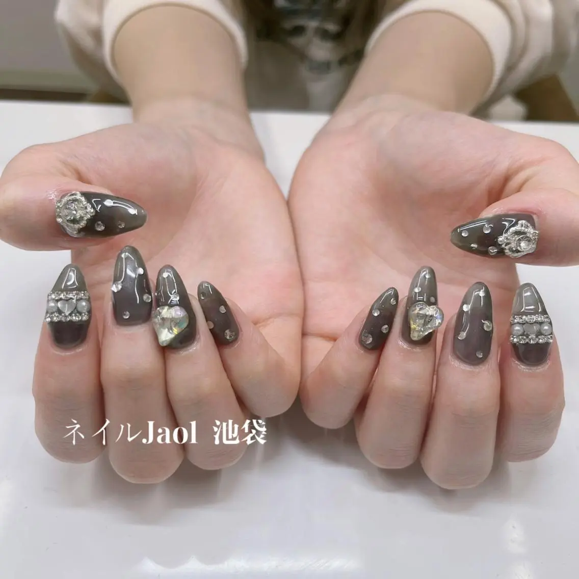 ミディアム ハンドネイル ネイルJaol 池袋のネイルデザイン