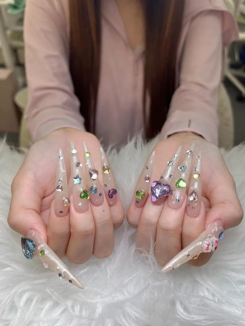 ネイル アートネイル 成人式 ジェルネイル ニュアンスネイル 夏ネイル ハンドネイル Jenn Nail Salonのネイルデザイン