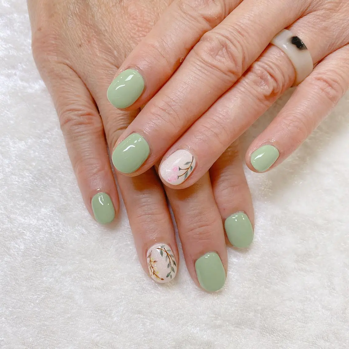 ネイル nail salon iroatsumeのネイルデザイン