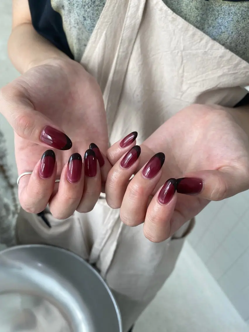 ネイル フレンチネイル io nail / moeのネイルデザイン