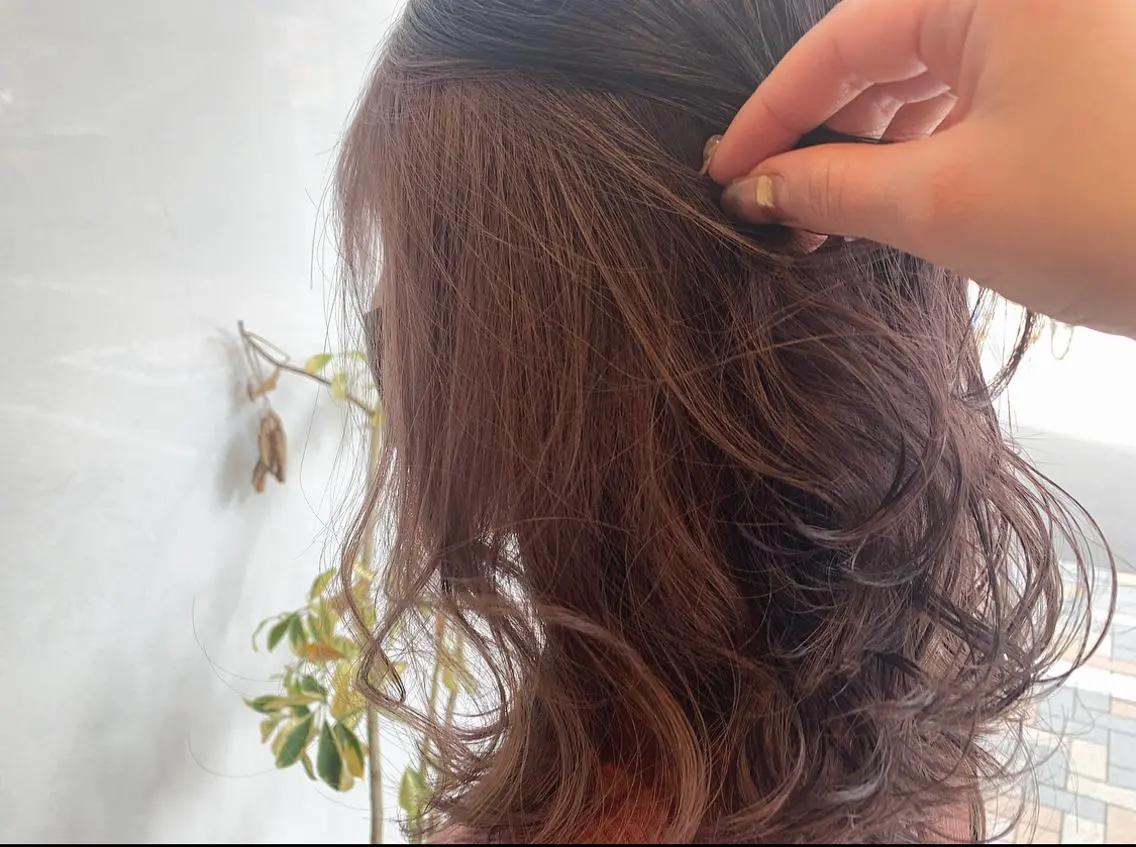 セミロング カラー ヘアカラー あべ ゆうかのヘアスタイル